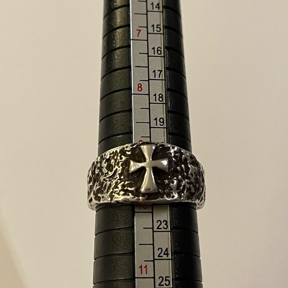 PRICE DROP!!!! James avery hammered cross ring - Picture 5 of 7